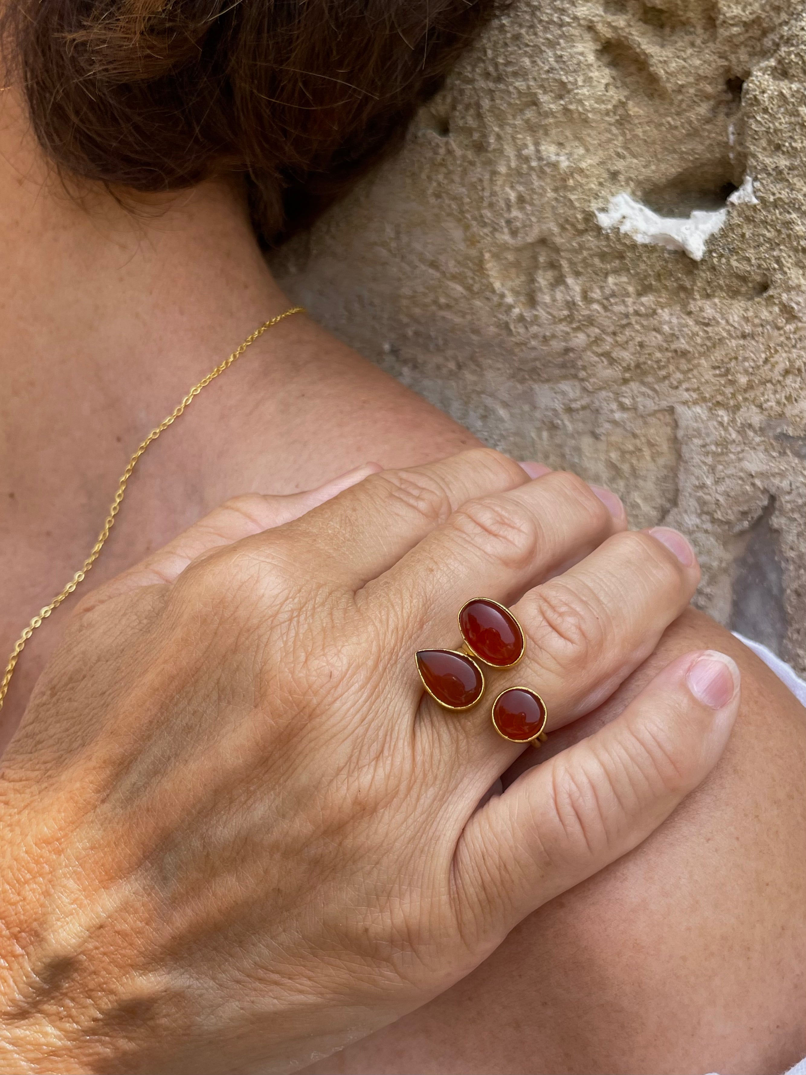 Anillo Nasia